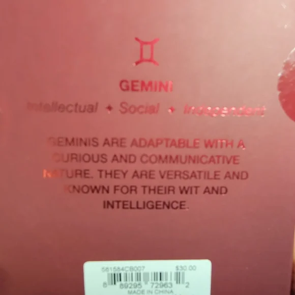 Steve Madden Gemini Gold tone Zodiac Necklace Set - Picture 4 of 7